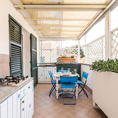 Appartement La Casa Al Mare Centro Storico Di Loano Con Garage Extérieur photo